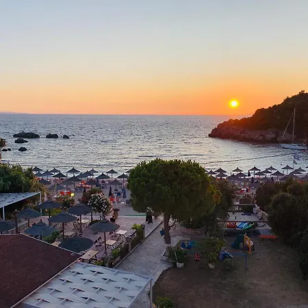 Alex Bar Apartments Sarakiniko Parga Exterior photo