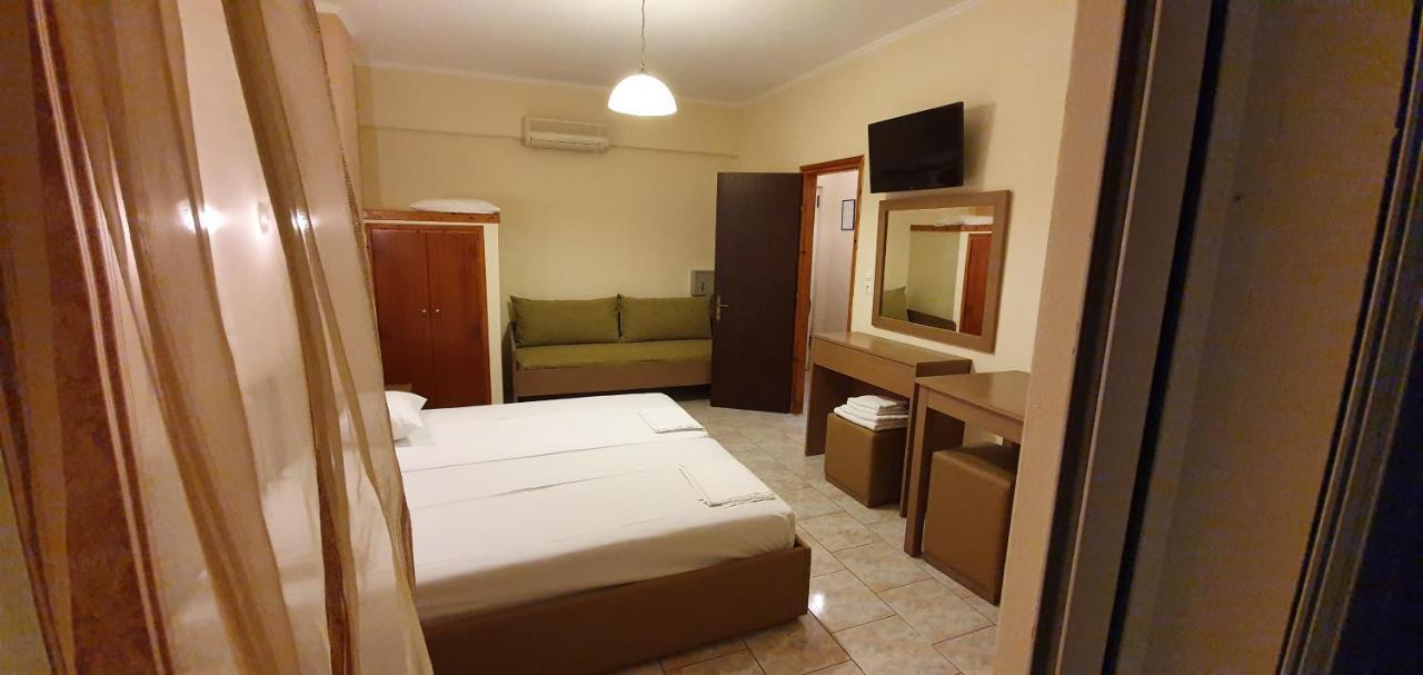 Apartment Alex Bar Sarakiniko *